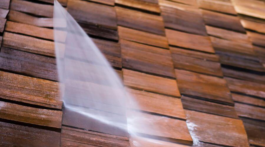 Professional gutter cleaning in Helendale, CA